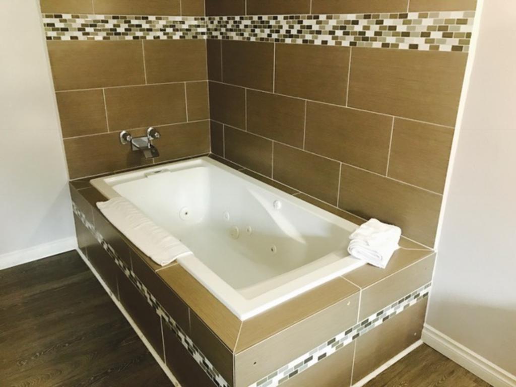 Kings Row Inn มิลวอกี ภายนอก รูปภาพ